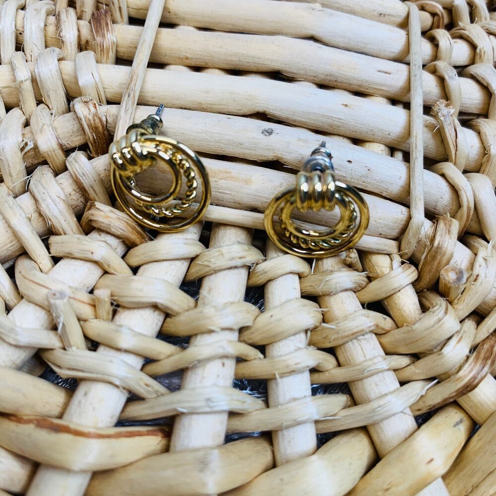 Gold Post Earrings Rings Door Knocker Shape  0.5"
